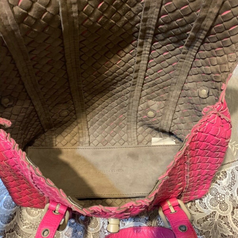 BOTTEGA VENETA Intrecciato Crossbody Bag - Picture 8 of 17